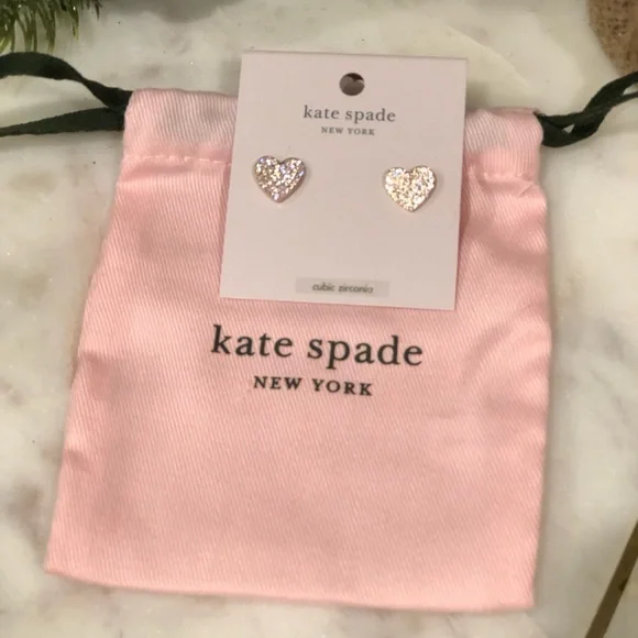 ♠️NWT♠️ Kate Spade New York Yours Truly Rose Gold Heart Stud Earrings - Picture 5 of 10